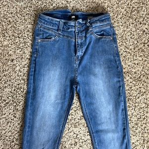 Fashion Nova skinny jeans